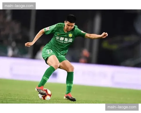 国安老将王刚两助攻，边路传中仍是重要进攻手段